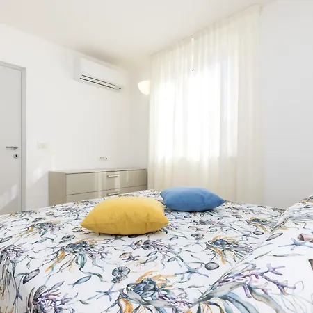 Velo Jedro Apartmani Punta Veli Losinj Exterior photo