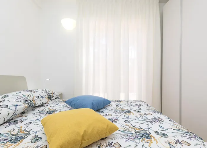 Velo Jedro Apartmani Punta