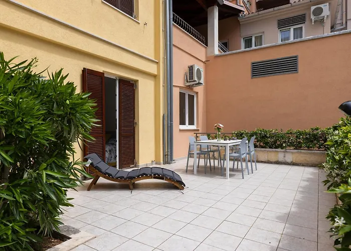 Velo Jedro Apartmani Punta